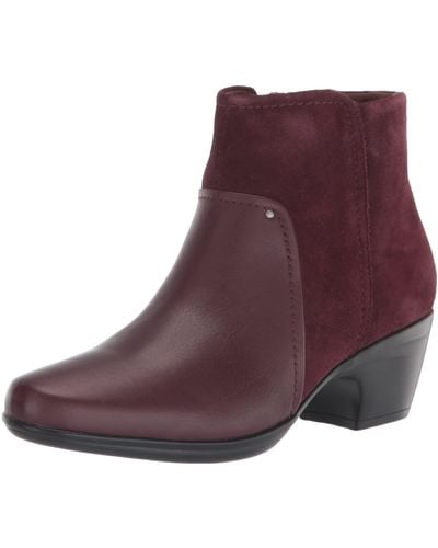 Clarks Emily Low Boot Fashion Boots - Purple