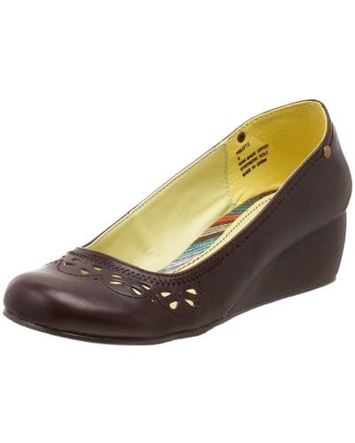 Madden Girl Risotto Round Toe Wedge,brown Paris,5.5 M Us - Yellow