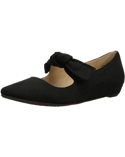 CL By Chinese Laundry Singer Pointed Toe Flat - Black