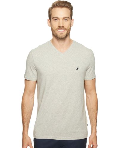 Nautica Short Sleeve Solid Slim Fit V-neck T-shirt T Shirt - Natur