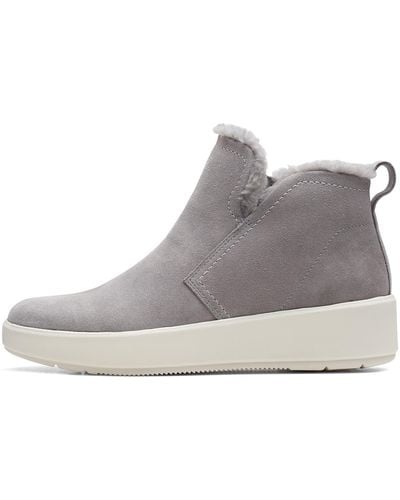 Clarks Layton Star Ankle Boot - Gray