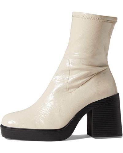 Kenneth Cole Amber Ankle Boot - Natural
