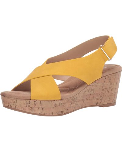 Chinese Laundry Cl By Womens Wedge Sandal - Yellow