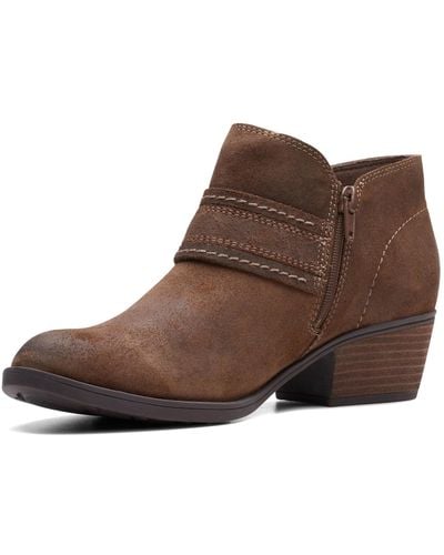 Clarks Charlten Bay Ankle Boot - Brown