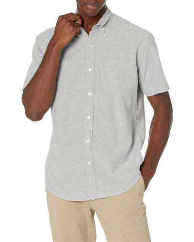 Amazon Essentials Regular-fit Short-sleeve Pocket Oxford Shirt - Gray