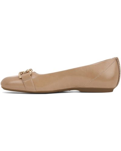 Dr. Scholls Wexley Adorn Skimmer Flat Taupe Smooth 10 M - White