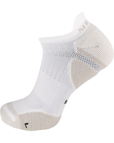 Merrell Adult's Trail Running Cushioned Socks-1 Pair Pack- Anti-slip Heel & Arch Compression - White