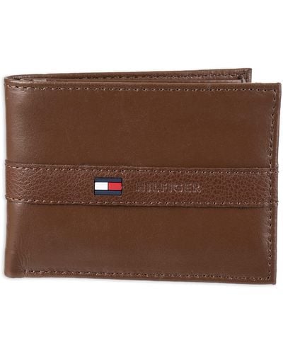 Tommy Hilfiger Ranger Passcase Wallet Bi-fold - Multicolor