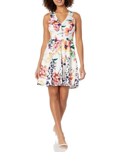 Vince Camuto Printed Scuba Fit And Flare Dress With Combo Godets - White