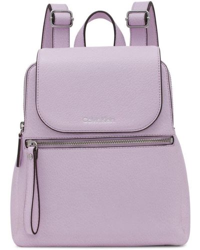 Calvin Klein Reyna Novelty Key Item Flap-Mochila - Morado