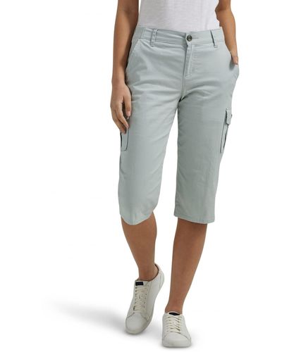 Lee Jeans Plus Size Flex-to-go Mid-rise 17" Cargo Skimmer Capri Pant - Blue