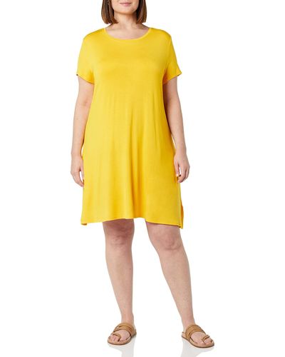 Amazon Essentials Vestido de ga Corta con Escote Redondo y Vuelo - Amarillo