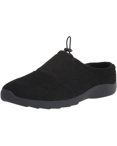 Black Easy Spirit Slip-on shoes for Men | Lyst