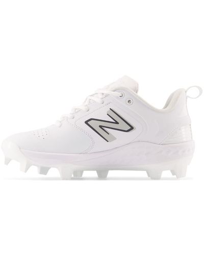 New Balance Fresh Foam Velo V3 Molded Softball Shoe - White