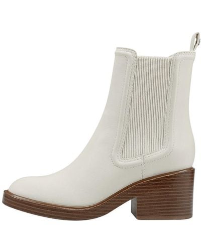 Bandolino Enisy Ankle Boot - White