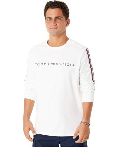 Tommy Hilfiger Adaptive Long Sleeve T Shirt With Velcro Brand Closure At Shoulders - White
