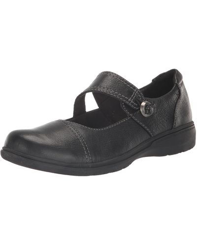 clarks artisan mary jane flats