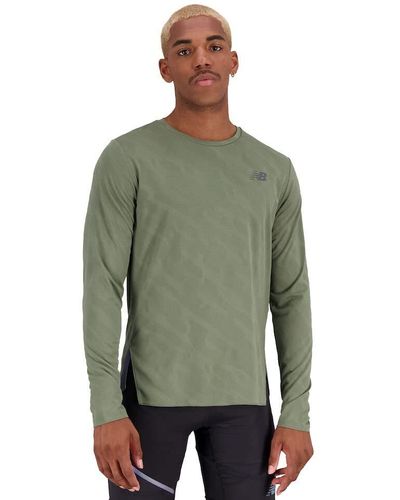 New Balance Long-sleeve t-shirts for Men | Online Sale up to 70 