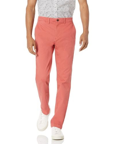 Amazon Essentials Pantaloni Kaki Elasticizzati Casual Slim Uomo - Rosso