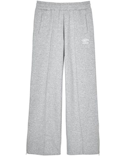 Umbro Core Jogginghose mit geradem Bein Sweatpants - Grau