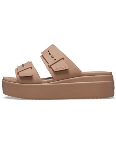 Crocs™ Brooklyn Low Wedge Sandal 207431-2Q9 - Braun