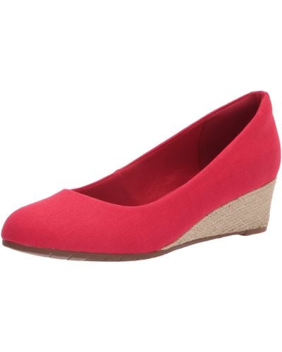 Clarks Mallory Luna Closed Wedge Platform - Red