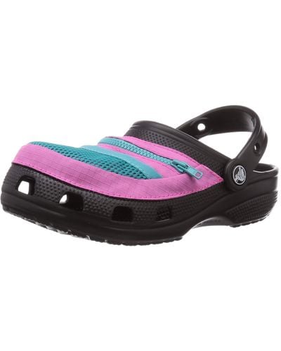 Crocs™ Classic Venture Pack Clog Nero/Electric Rosa Fucsia Croslite