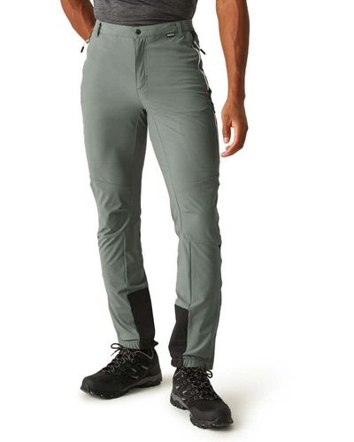 Regatta Mountain III-Pantalones de Senderismo para Hombre - Verde