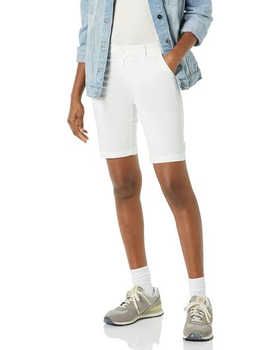 Amazon Essentials Pantaloncini Bermuda Color Kaki con Cucitura Interna da 25,4 cm a Vita Medio Alta Donna - Bianco