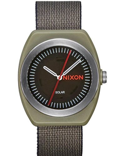 Nixon Analog Quarz Uhr mit Kunststoff Armband A13221085-00 - Mehrfarbig