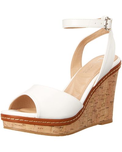 Chinese Laundry Cl By Beaming Cloud Patent Wedge Sandal - Brown