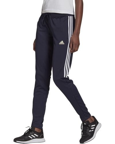 Adidas tapered shop tracksuit bottoms