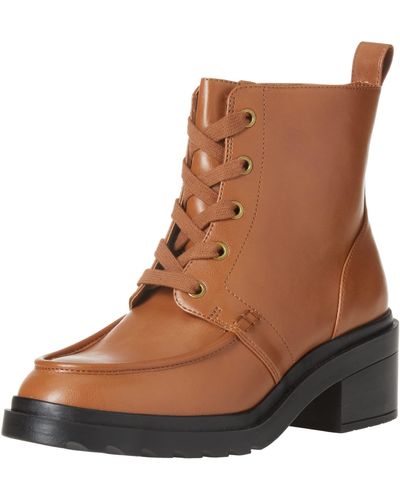 Amazon Essentials Moc Toe Boots - Brown