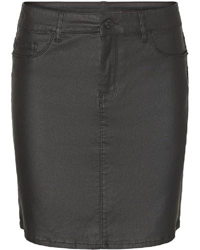 Vero Moda Vero Oda Seven Petite Short Skirt Back - Black