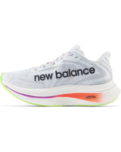 New Balance FuelCell SuperComp Trainer V2 Running Shoe - Weiß