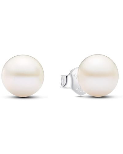 PANDORA Timeless Pendientes de botón de plata de ley con perla blanca cultivada de agua dulce tratada de 7 mm - Blanco