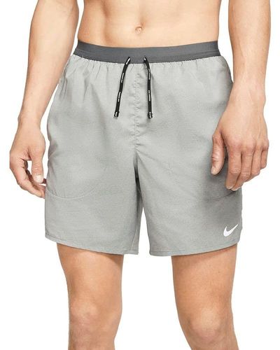 Nike Shorts - Grijs