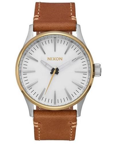 Nixon S Analogue Quartz Watch With Leather Strap A3772548 - Metallic