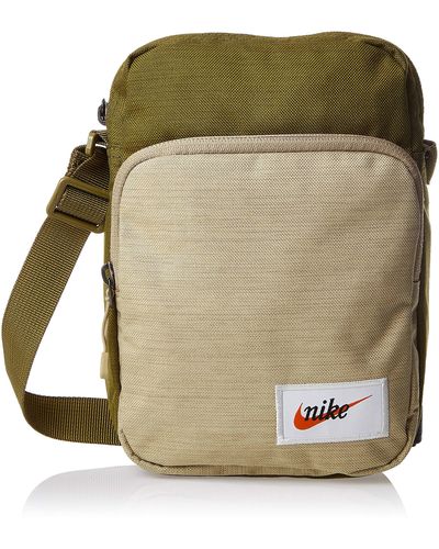Nike Sportswear Heritage Small-Item Label Bag Sac bandoulière 23 Centimeters Vert