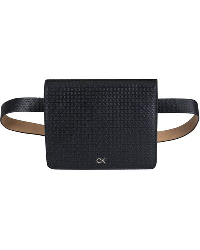 Calvin Klein Casual Fashion Belt With Removable Belt Bag - Black