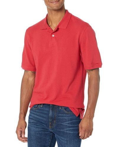 Amazon Essentials Polohemd mit normaler Passform aus Baumwollpiqué - Rot