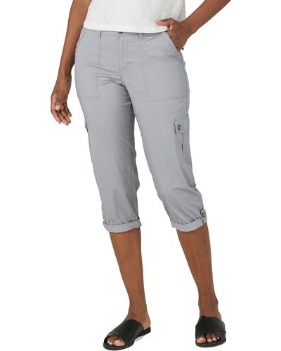 Lee Jeans Flex-to-Go Mid-Rise Relaxed Fit Cargo Capri Pant - Grigio