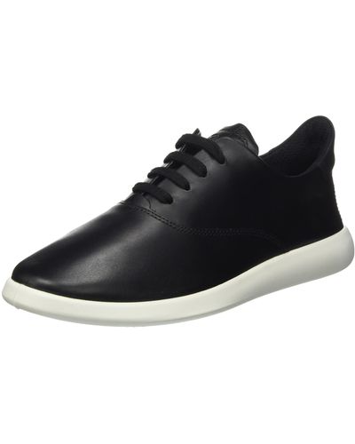 Minimalist shop black shoes