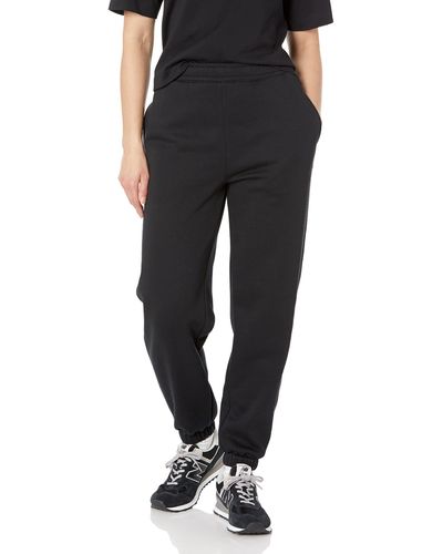 Amazon Essentials Relaxed Jogger - Black