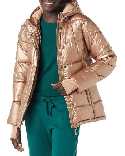 Amazon Essentials Plus Size Heavy-Weight Full-Zip Hooded Puffer Coat teau habillé - Vert