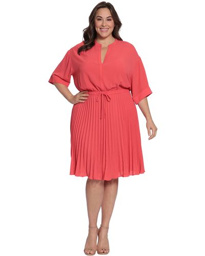 Maggy London Plus Size Short Sleeve Dress With Pleated Skirt - Red