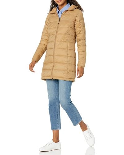 Amazon Essentials Lightweight Water-resistant Hooded Puffer Coat - White