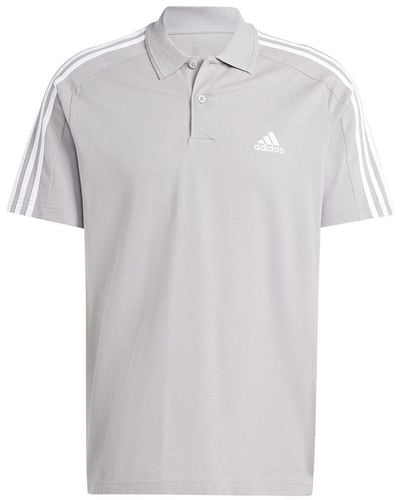 adidas Essentials Piqué Embroidered Small Logo 3-Stripes Polo Shirt Kurzärmliges Poloshirt - Grau