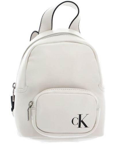 Calvin Klein CKJ Sleek Campus Backpack 22 Solid Eggshell - Weiß
