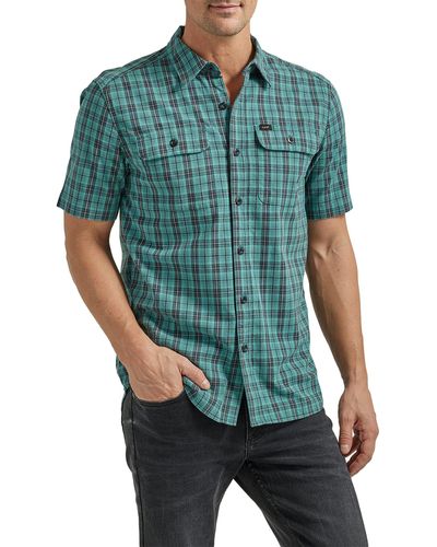 Lee Jeans Extreme Motion All Purpose Classic Fit Short Sve Button Down Worker Shirt - Green